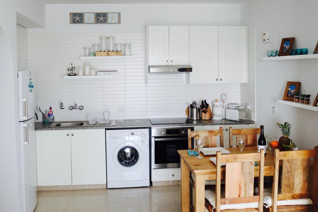 Ikaria Village Sea View Apartment Пафос Экстерьер фото